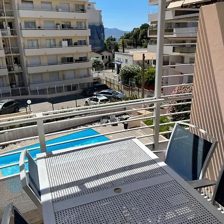 Tranquillo, Parcheggio, 150 Metri Dal Mare, Piscina Apartment *